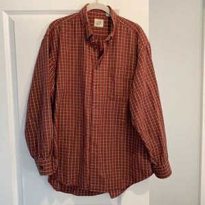 Men’s GAP long sleeved button down, size L